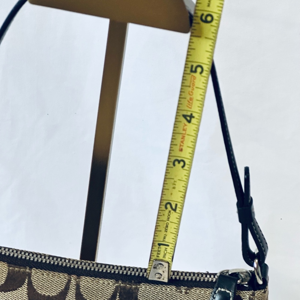 Vintage Coach Shoulder Signature Demi Pochette - Picture 8 of 9